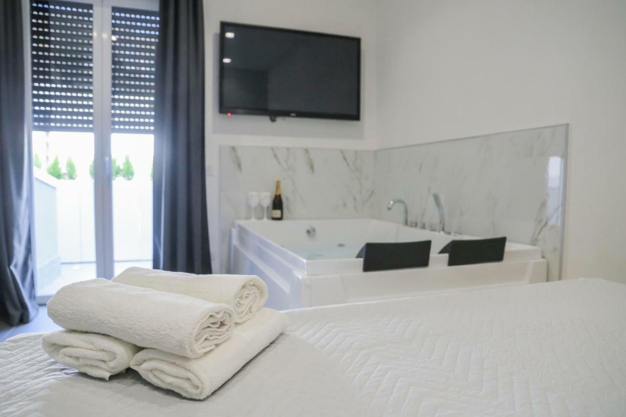 Namor Rooms&Suite Napoli Esterno foto